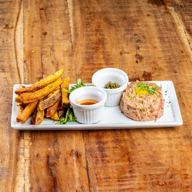 Small Beef tartare.